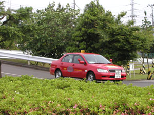 普通車AT限定 フリープラン ※大型二輪・普通二輪免許証所持の方対象（写真はイメージです）